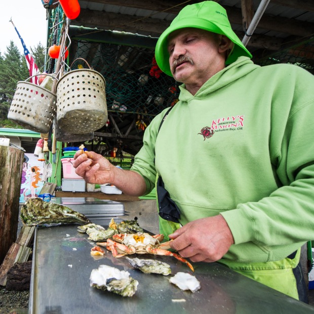 crabbing-on-the-oregon-coast