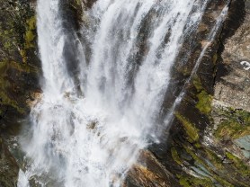 men died waterfall diver