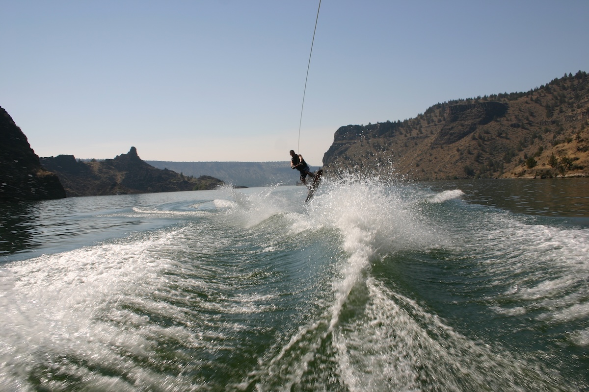 swan attacks wakeboarder