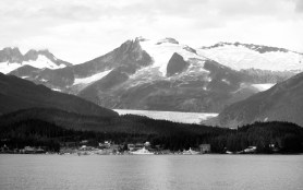 boats snow harbor juneau