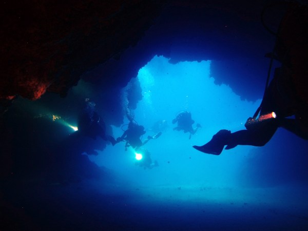 rescue divers maldives