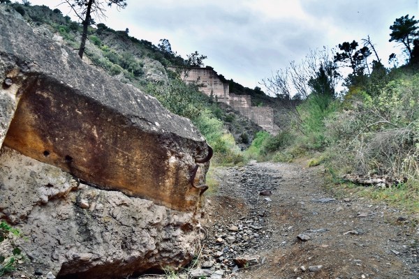 boulder crushes man colorado